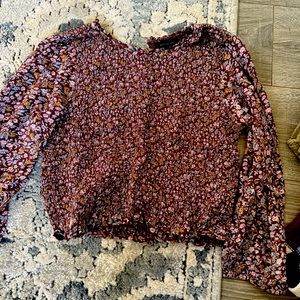 American eagle blouse cropped loose sleeves